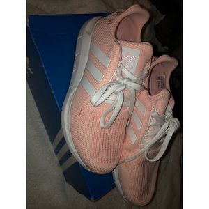Adidas swift run shoes